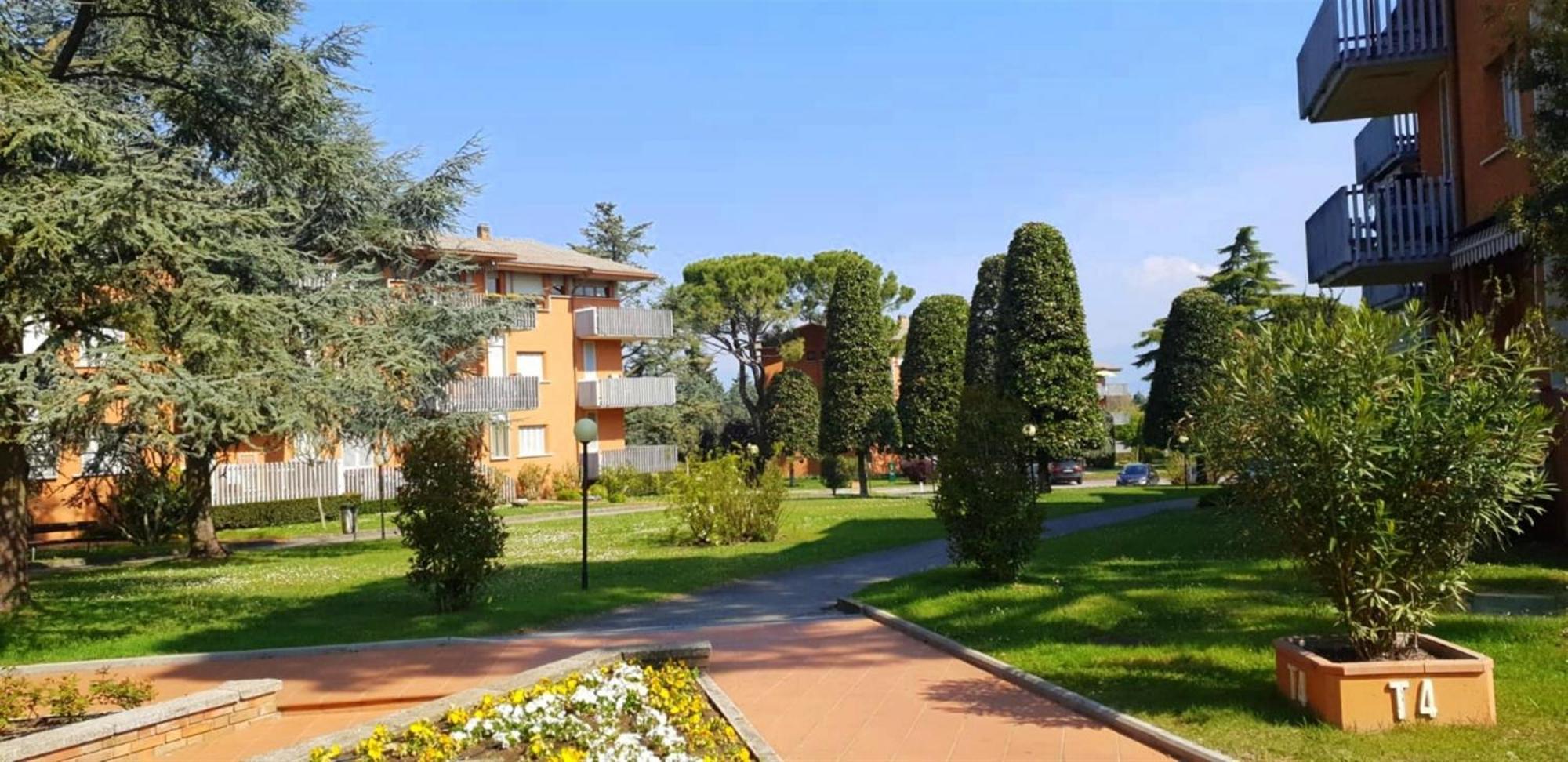 Appartamento Peschiera Песк'єра-дель-Гарда Екстер'єр фото