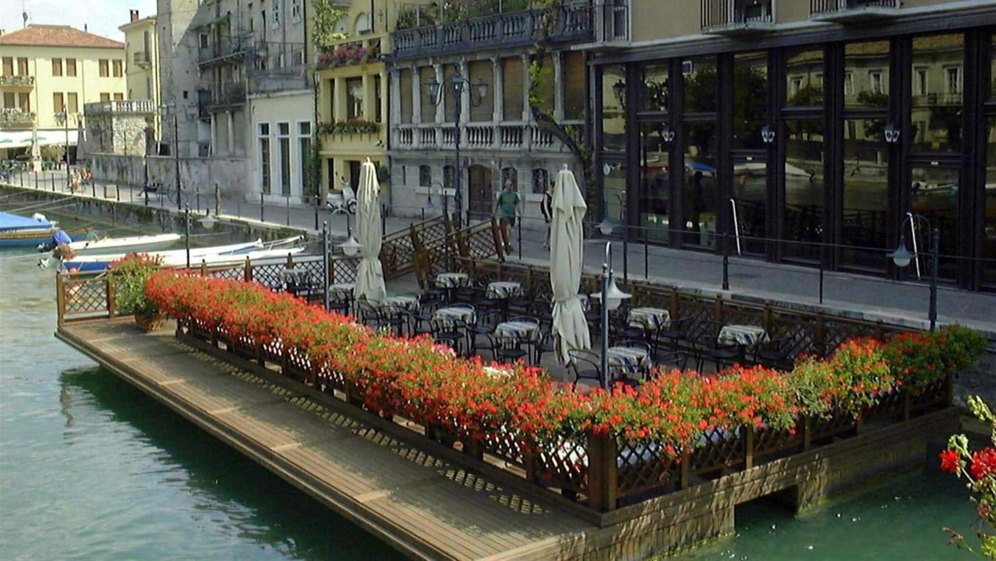 Appartamento Peschiera Песк'єра-дель-Гарда Екстер'єр фото